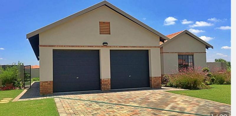 3 Bedroom Property for Sale in Waterkloof East North West